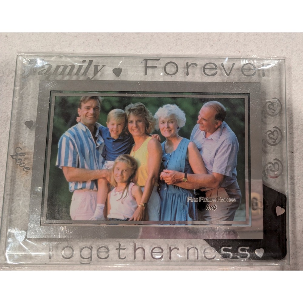 Family Forever Togetherness Glass Photo Frame 4x6 Hearts NIP Decor